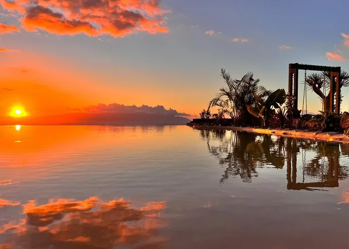 Experiencia Burbuja Con Jacuzzi Privado, Piscina Y Vistas Al Mar Luxuszelt *