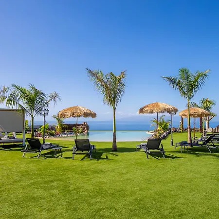 Experiencia Burbuja Con Jacuzzi Privado, Piscina Y Vistas Al Mar * ギア・デ・イソラ