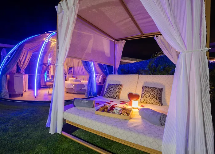 Experiencia Burbuja Con Jacuzzi Privado, Piscina Y Vistas Al Mar Luxuszelt *