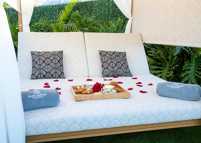 Luxusní stan Experiencia Burbuja Con Jacuzzi Privado, Piscina Y Vistas Al Mar