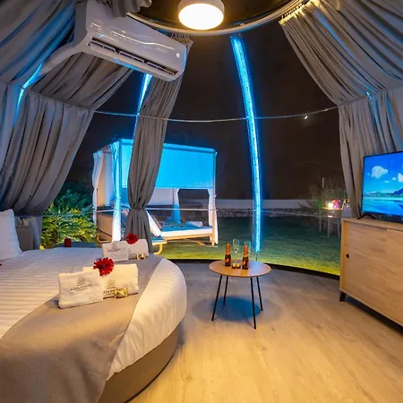 Experiencia Burbuja Con Jacuzzi Privado, Piscina Y Vistas Al Mar * 吉亚德索拉