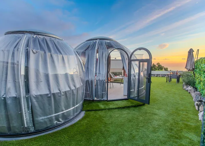 Experiencia Burbuja Con Jacuzzi Privado, Piscina Y Vistas Al Mar