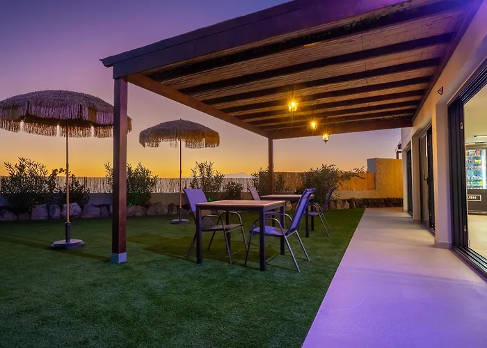 Experiencia Burbuja Con Jacuzzi Privado, Piscina Y Vistas Al Mar 豪华帐篷 吉亚德索拉