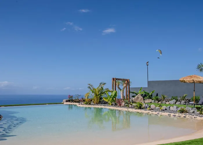 Experiencia Burbuja Con Jacuzzi Privado, Piscina Y Vistas Al Mar 豪华帐篷 吉亚德索拉