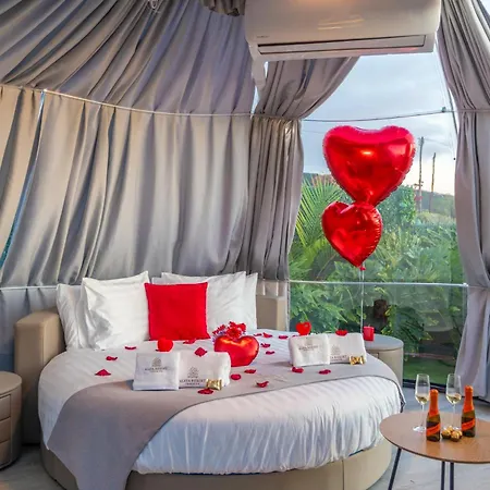 Luxe tent Experiencia Burbuja Con Jacuzzi Privado, Piscina Y Vistas Al Mar Guía de Isora