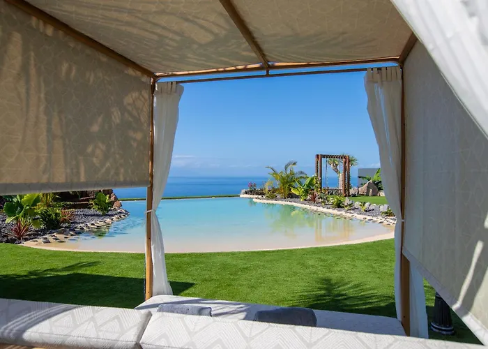 Luxe tent Experiencia Burbuja Con Jacuzzi Privado, Piscina Y Vistas Al Mar